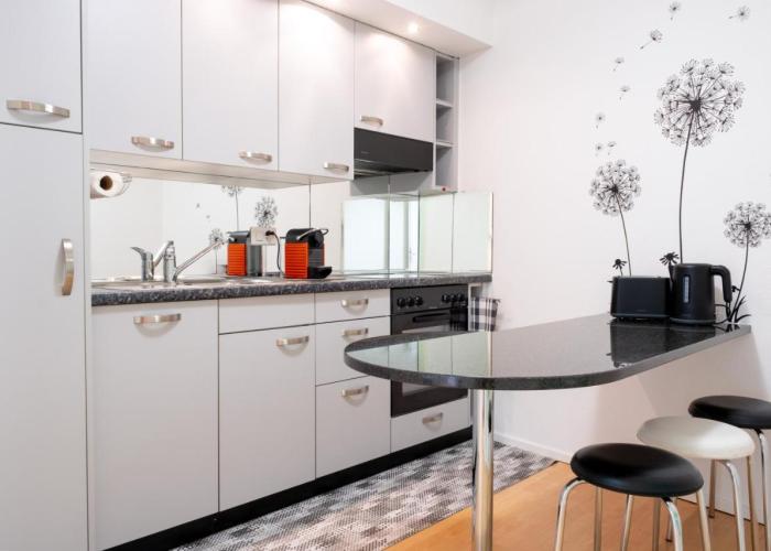 Gem by the Lake with Wi-Fi, Netflix