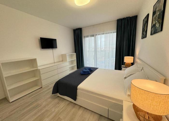 Luxury Avanera Towers Apartments Parking included