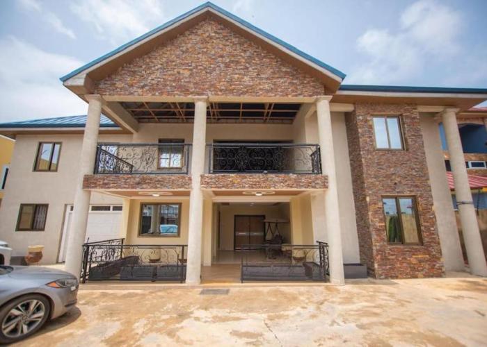 Lucia Suites