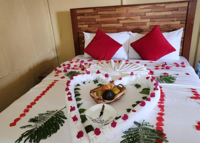 Amanya 2-Bedroom Self Catering Tent