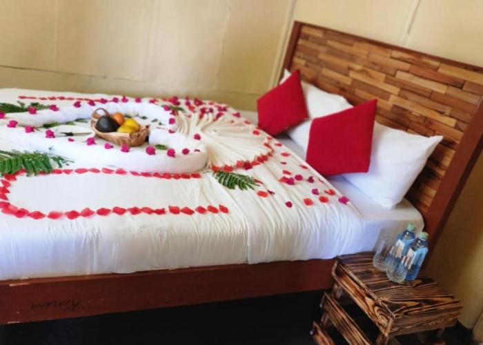 Amanya 2-Bedroom Self Catering Tent