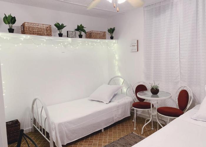 Cozy Room with 2 twin beds in SanJuan metro area