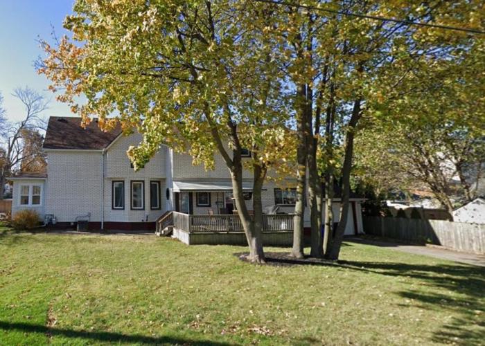 Niagara Sky Line 6 Bedroom Villa - Walk to the Falls & Free Breakfast Delivered Daily