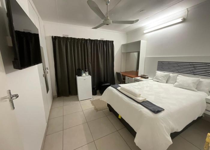 LaRonza Bed and Breakfast