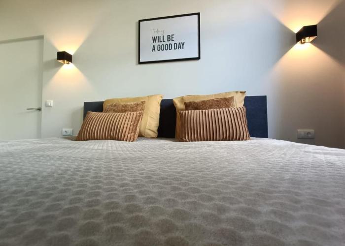 Mooi en trendy appartement vlakbij strand
