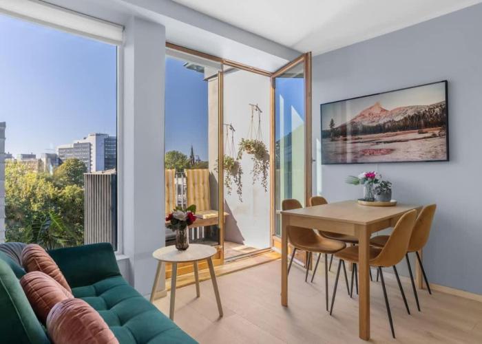 DINBNB Apartments l Family Friendly l 1000m from Central Station l NEW