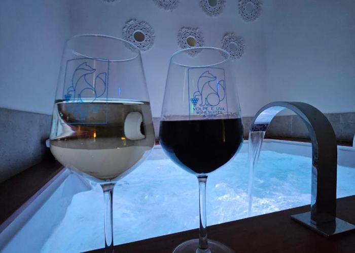 VOLPE E UVA Winesuites & Spa