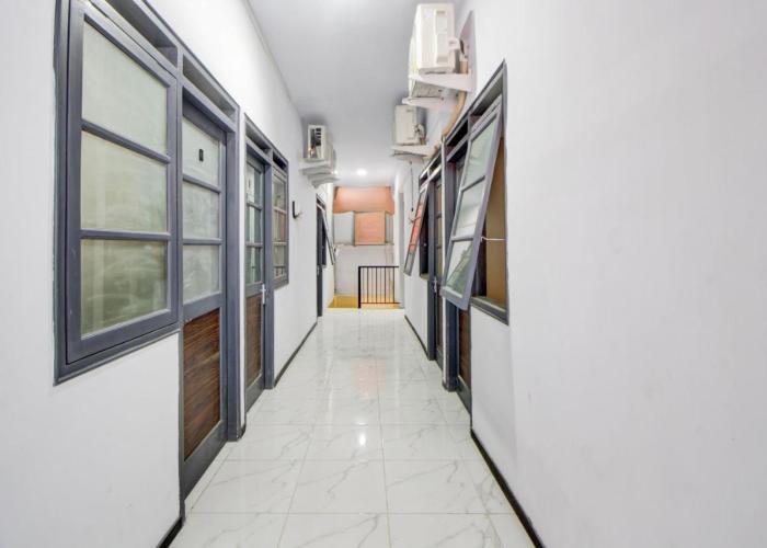 Hotel O Stasiun Tegal Near Alun-Alun Formerly Ameera Guest House