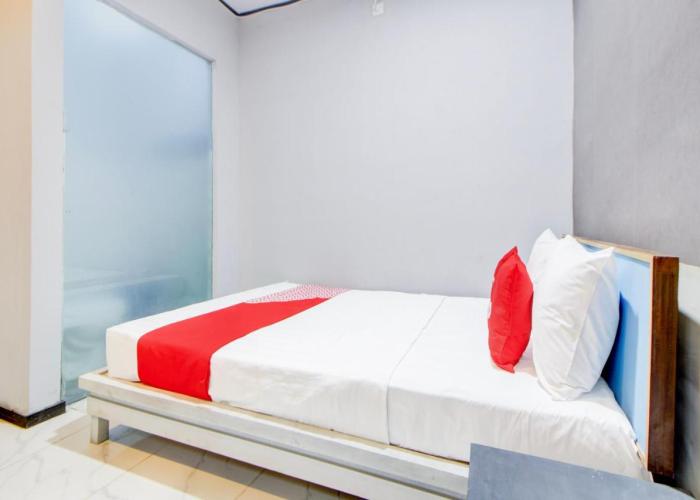 Hotel O Stasiun Tegal Near Alun-Alun Formerly Ameera Guest House