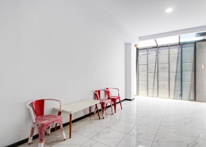 Hotel O Stasiun Tegal Near Alun-Alun Formerly Ameera Guest House