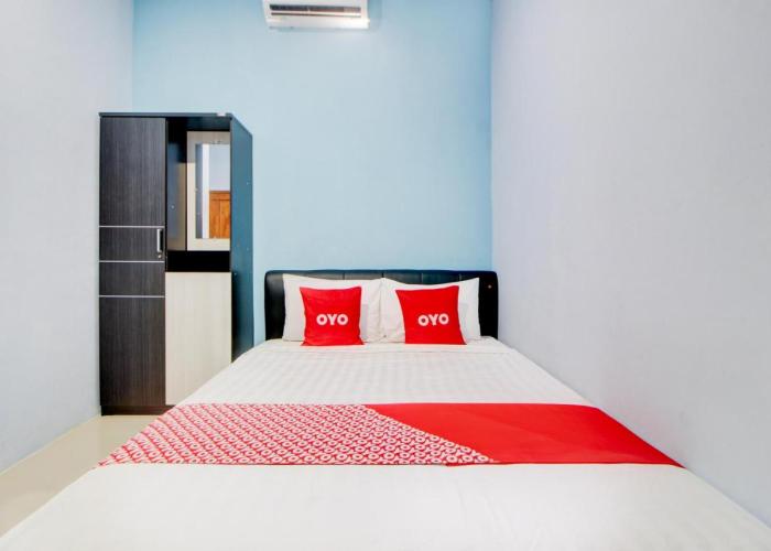 Hotel O Alun-Alun Purwokerto Near Gor Satria Purwokerto Formerly Guest House Blessing
