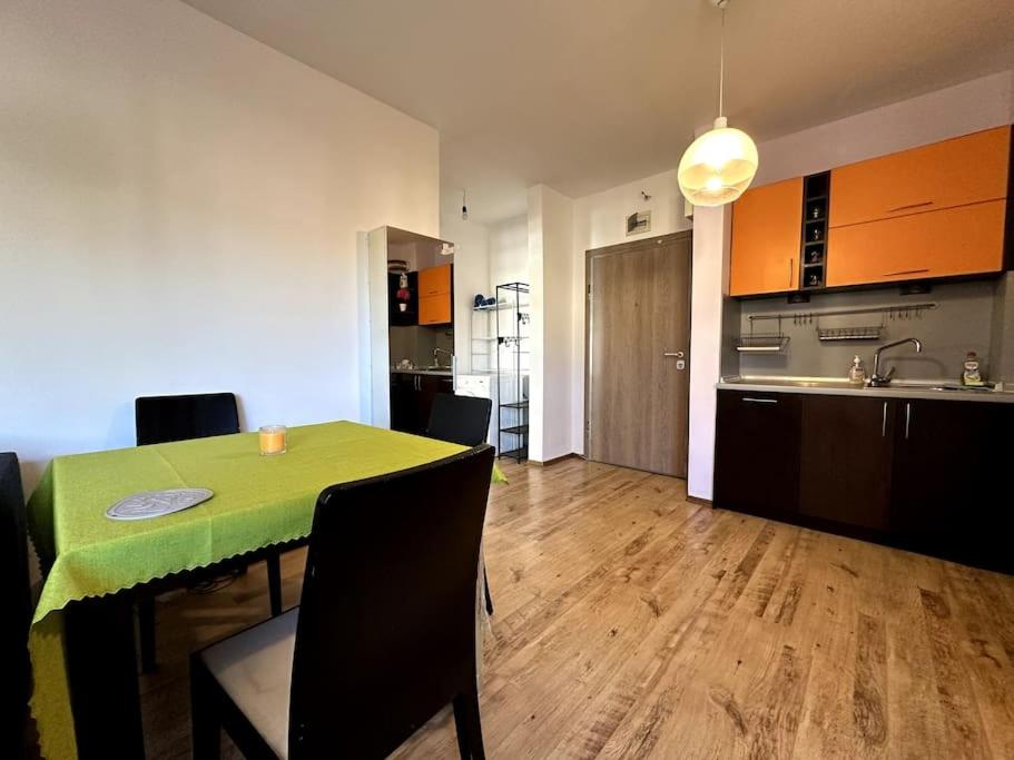 фото Cozy flat in central Sofia