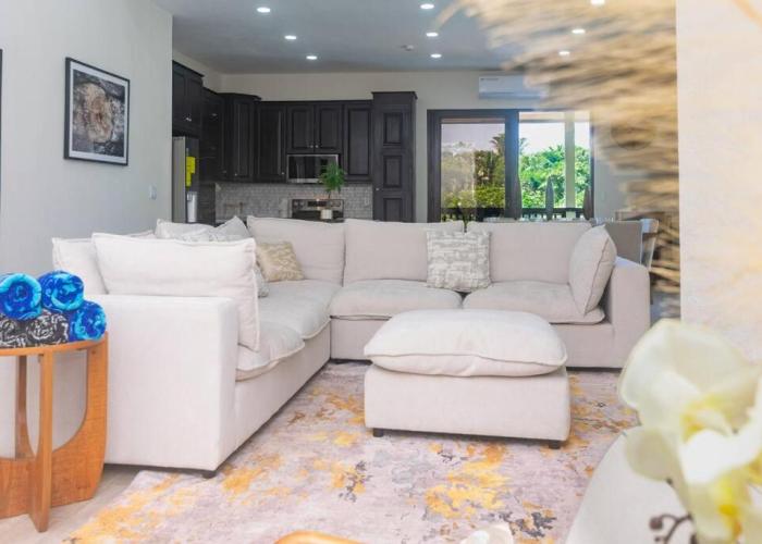 Luxury 3 Bdrms villa with private-pool and full-concierge