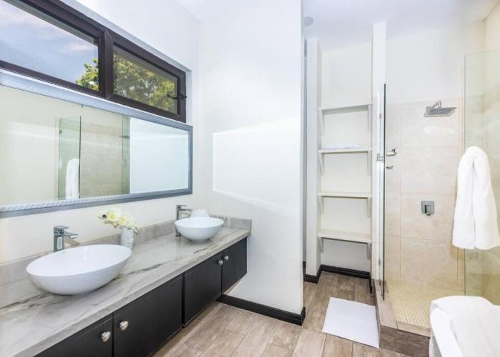 Luxury 3 Bdrms villa with private-pool and full-concierge
