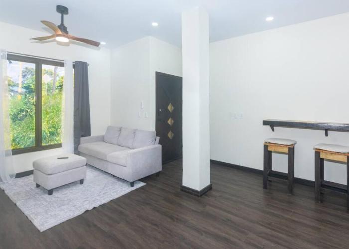 Island escape 1 Bdrm concierge service in west end