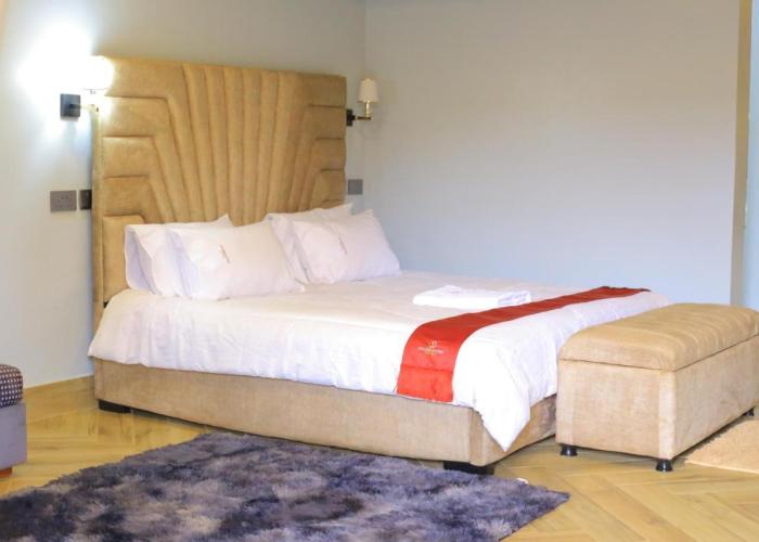 Golden Suites Hotel