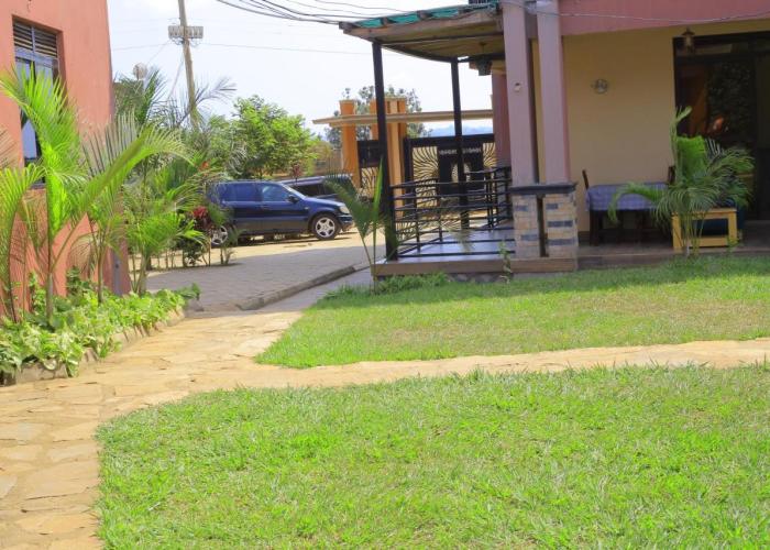 Golden Suites Hotel