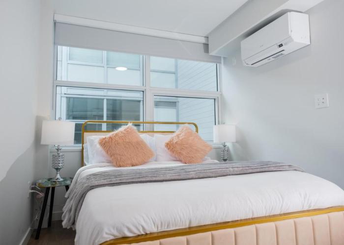 Downtown Center Silverstone Tower I and II Long-Term Booking Only Your second home in Vancouver