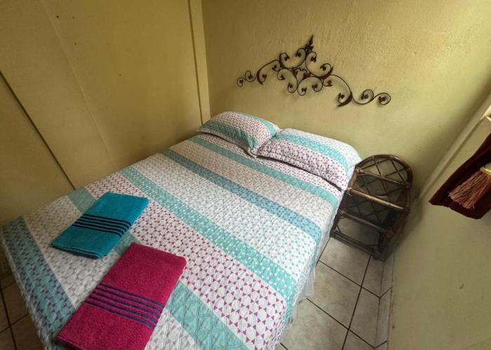 Hostal Los Girasoles by Hostal Inn