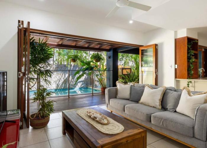 Savannah Villa Elua