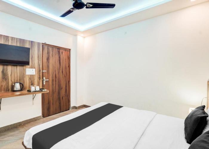 Super Hotel O Sunrakh Road Vrindavan Formerly Ganga Residency