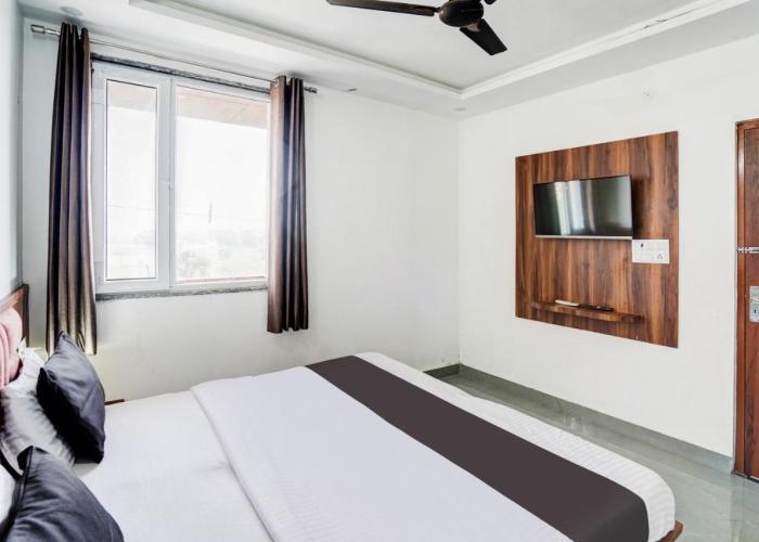 Super Hotel O Sunrakh Road Vrindavan Formerly Ganga Residency
