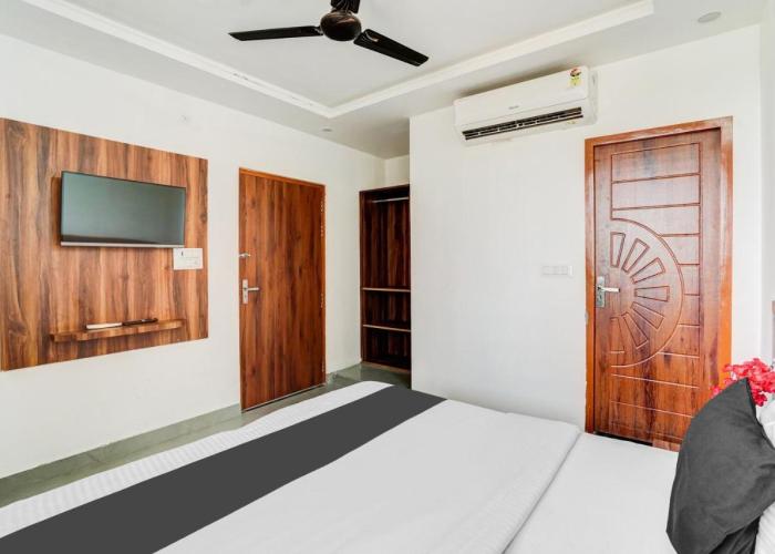 Super Hotel O Sunrakh Road Vrindavan Formerly Ganga Residency