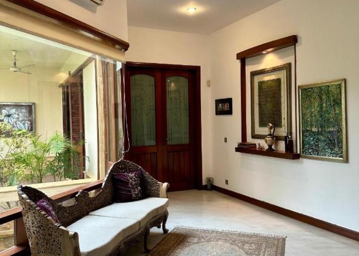 Elevé Villa