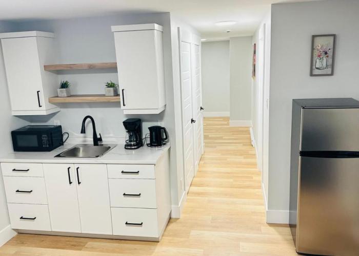 Cozy suite in a serene area close to Magnetic Hill