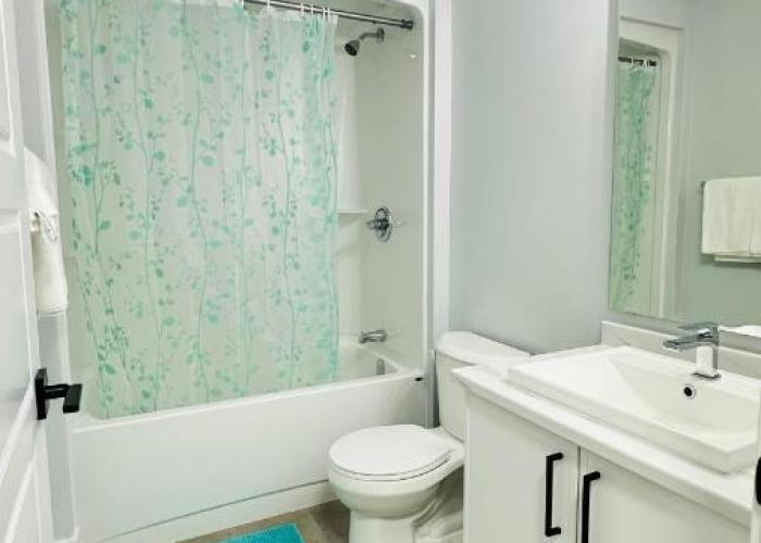 Cozy suite in a serene area close to Magnetic Hill