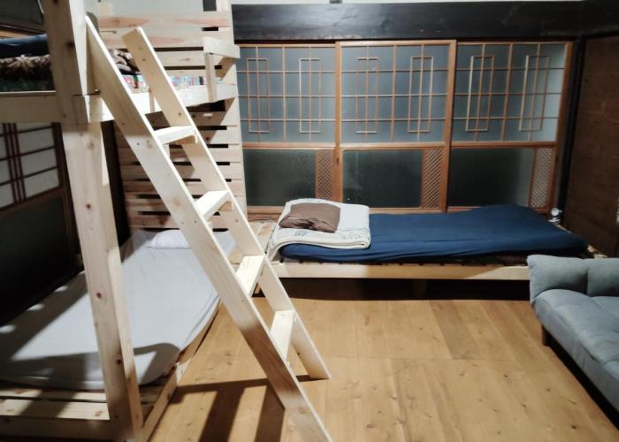 Hostel 53