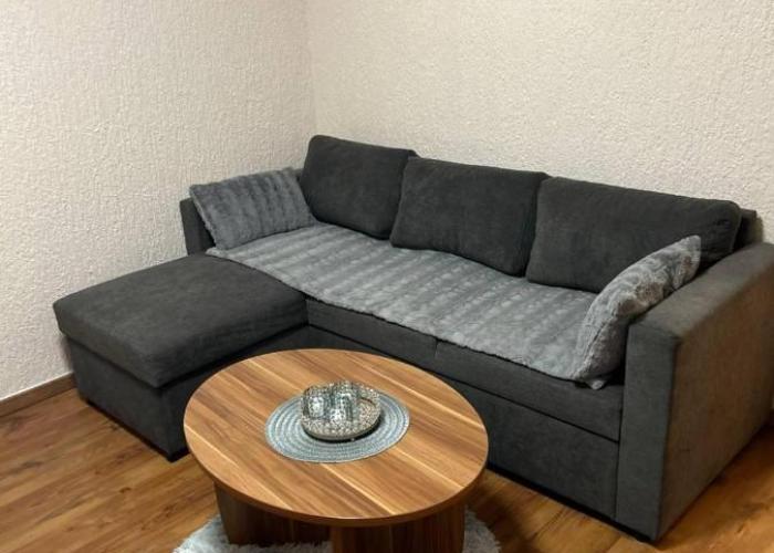 Villa Hanka Umag - 3 verschiedene Whg - 40 qm 3 Pers, 50 qm bis 4 Pers oder 70 qm bis 5 Pers, Balkone, nur 70 m zum Strand, von 3 bis max 5 Personen, WLAN, SAT-TV, Klima, Küche, Parkplätze,ruhig gelegen