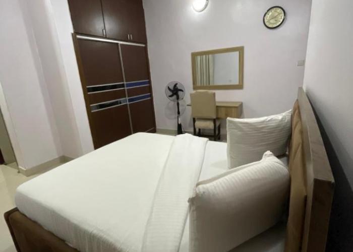 Bots Luxury Apartment