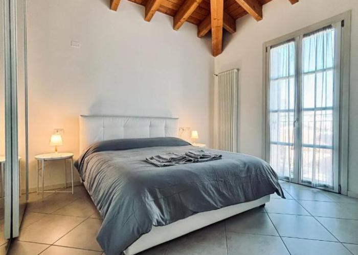 Ginny House Lake - charming flat with pool