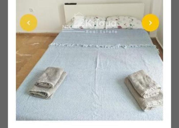 Pyrgos square minimal Flat near Olympia