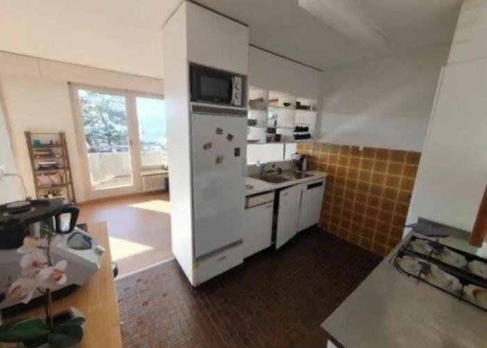 Lovely room, 15 min from center, mountain view