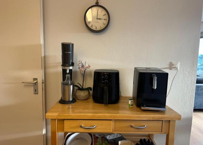 Lovely room, 15 min from center, mountain view