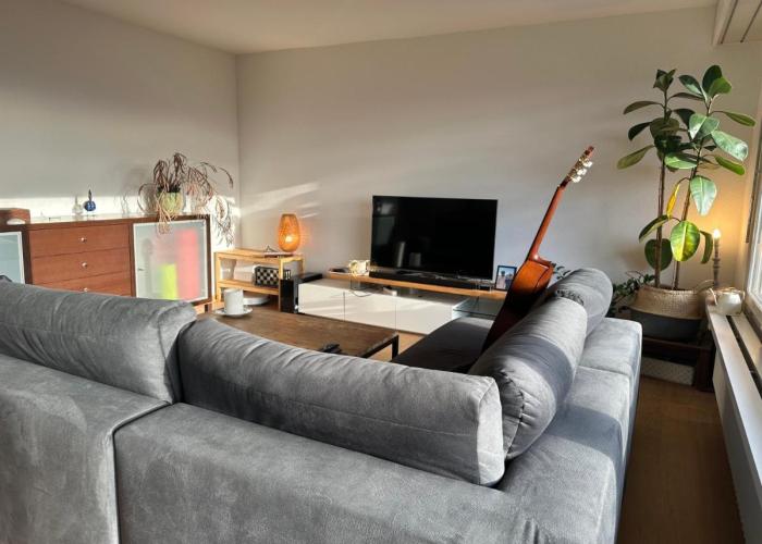 Lovely room, 15 min from center, mountain view
