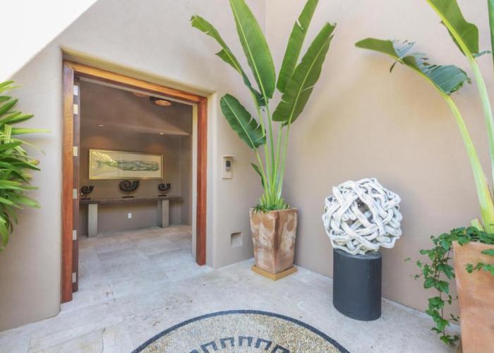 Beachfront Enchanting Villa in Punta Mita