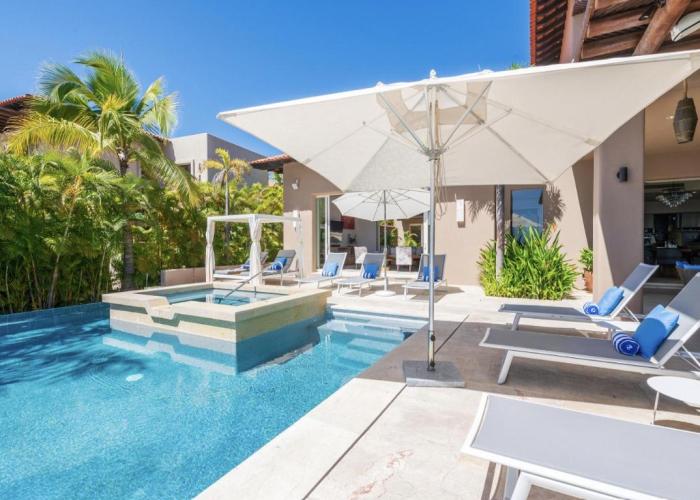 Beachfront Enchanting Villa in Punta Mita