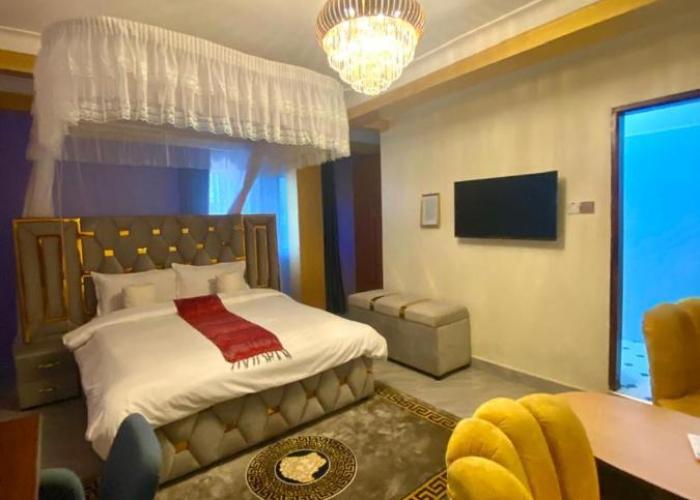 Tina Ma Hotel