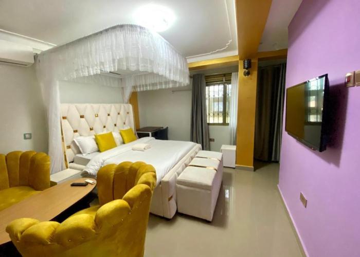 Tina Ma Hotel