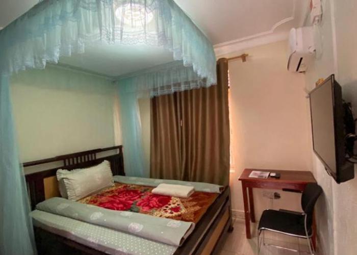 Tina Ma Hotel
