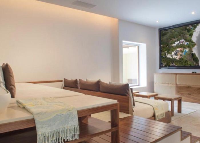 Ranchos Estates Beachfront Villa Ten