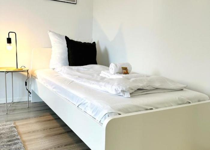 Großzügige Wohnung - 6 Personen-3 Schlafzimmer- Parkplatz- Waschmaschine-2 Balkone