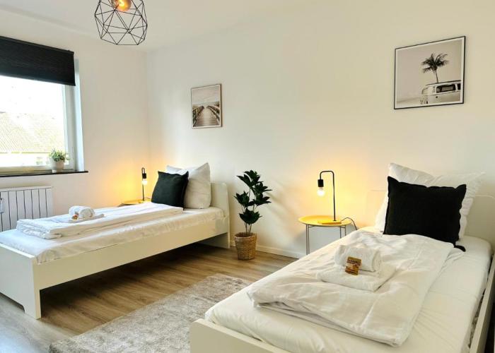 Großzügige Wohnung - 6 Personen-3 Schlafzimmer- Parkplatz- Waschmaschine-2 Balkone