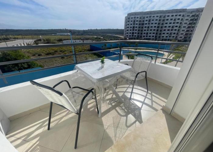 Bel appartement avec piscine à deux pas de la mer