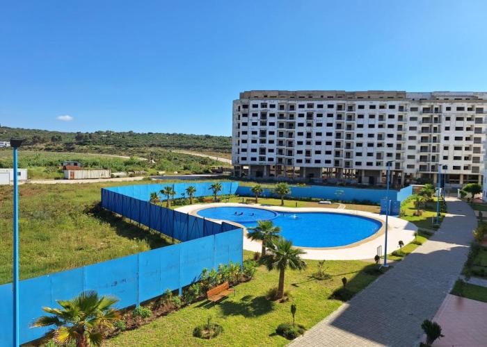 Bel appartement avec piscine à deux pas de la mer