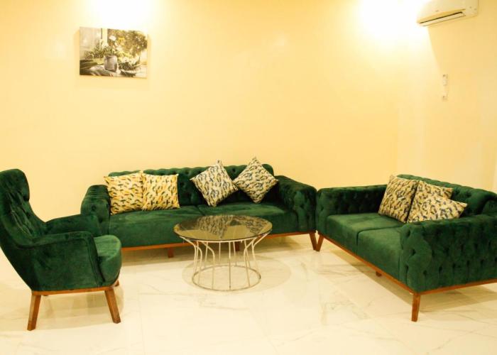 Urban Hotel Suites