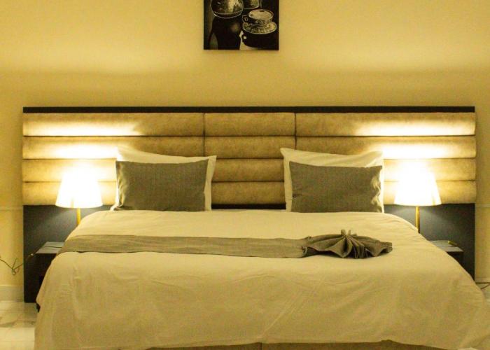 Urban Hotel Suites